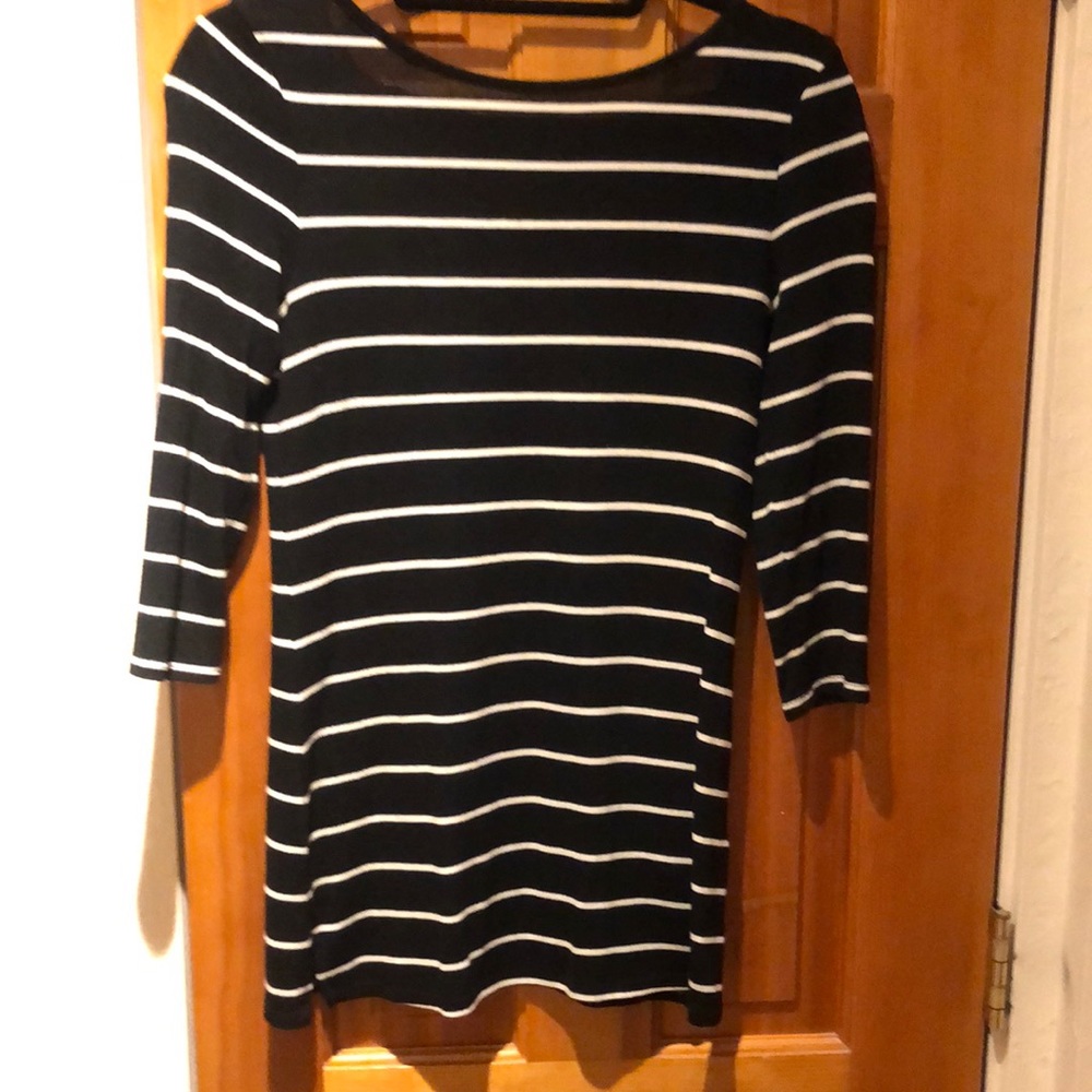 3 Dot Stretch Top